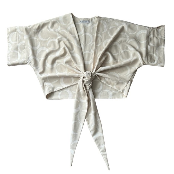 Ostra Brazil- Cream and Ivory Circle Print Shortsleeve Front Tie Blouse - Picture 2 of 7